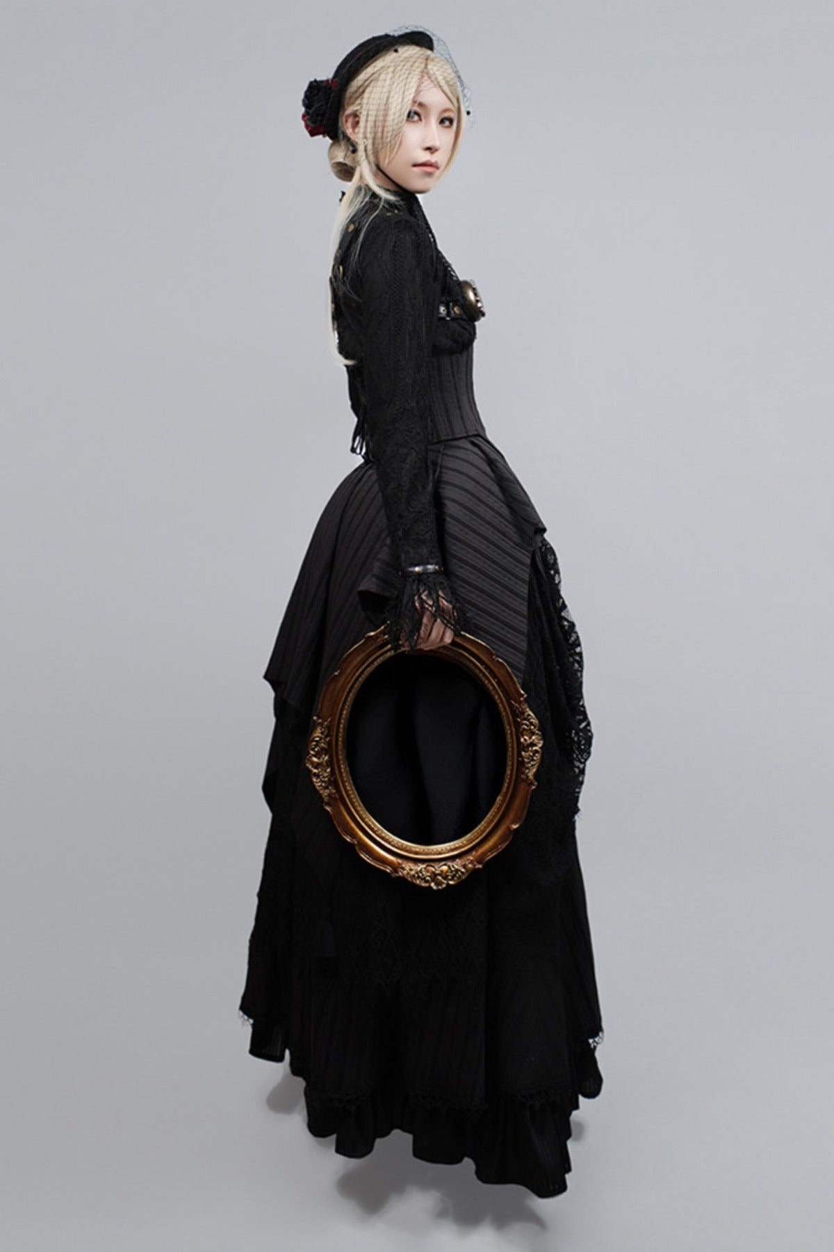 Sharon Crimson Moon Luminous Ornament Device