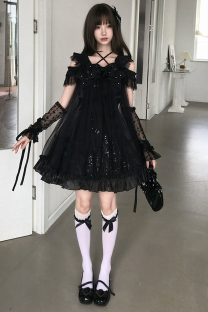Vestido gótico con lazo de perlas y tirantes cruzados