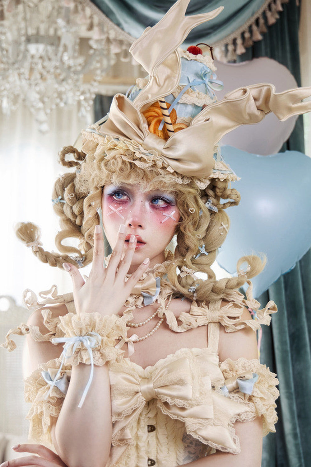 French Rococo Cream Cake Cookie Hat