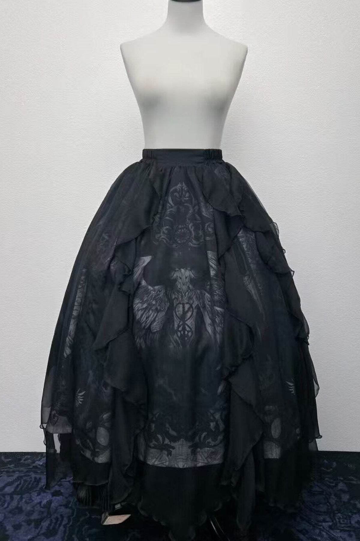 Original-Lolita-Zweiteiler mit Fischbeinkorsett und Figurformung