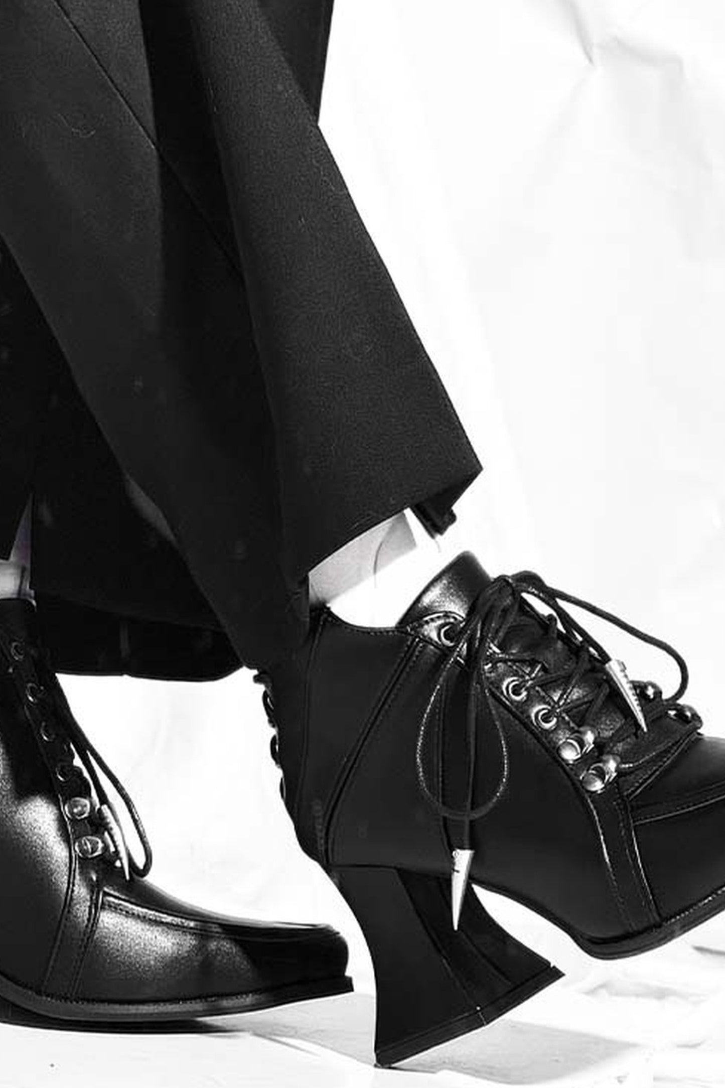 Bottines gothiques vampire à talon verre à vin