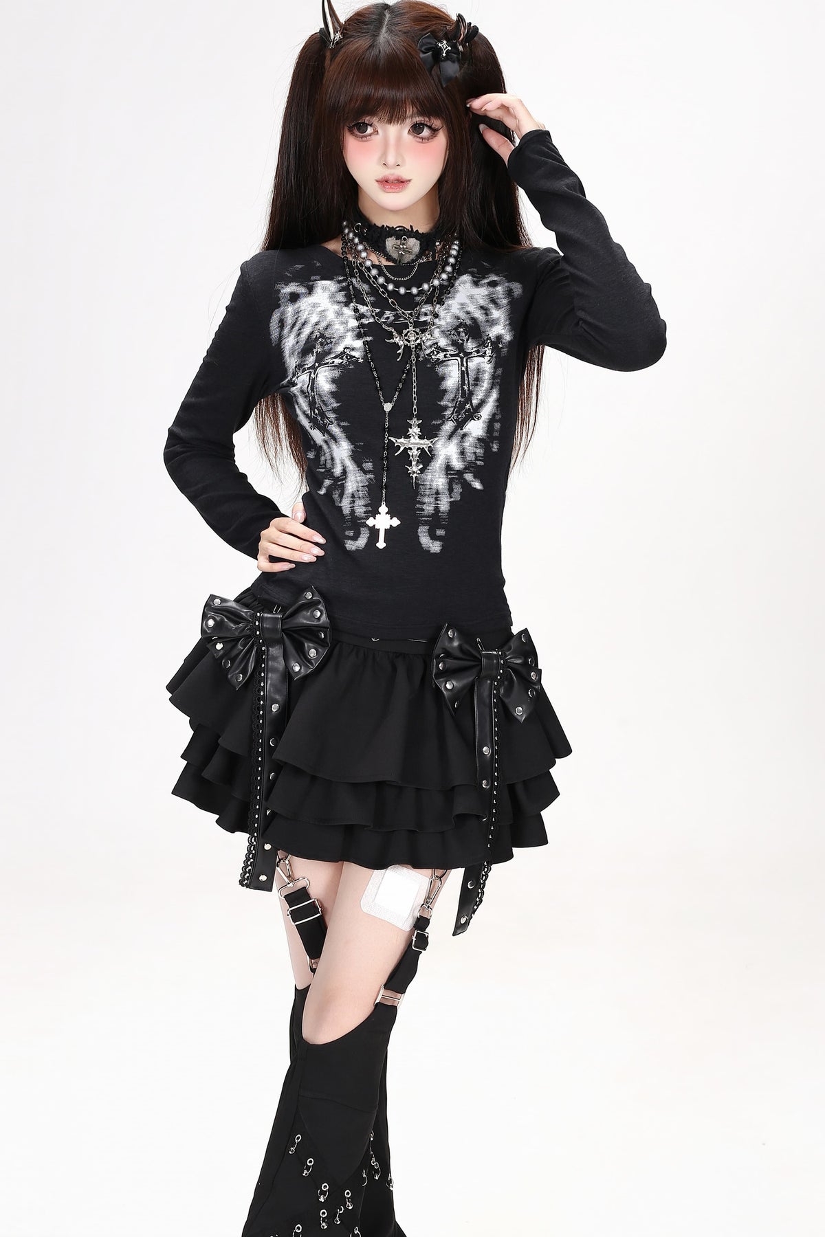 Cross-Wing Illusion Print Long-Sleeve Top and Cake Skirt Set-Up