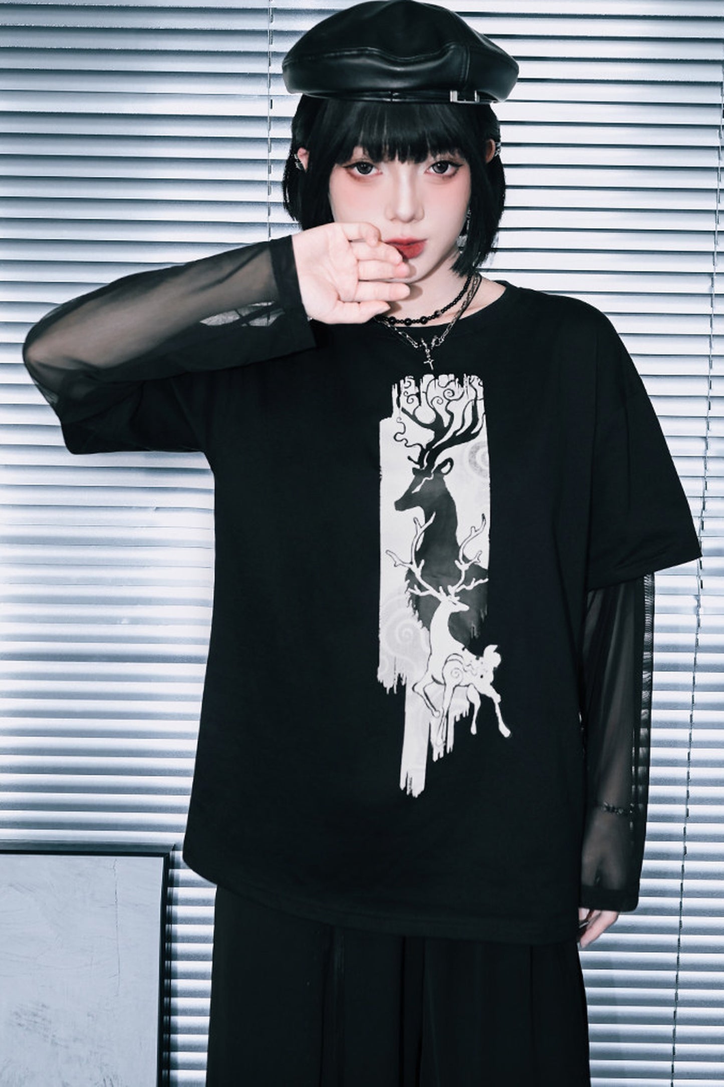 鹿プリントシアースリーブレイヤードTシャツ