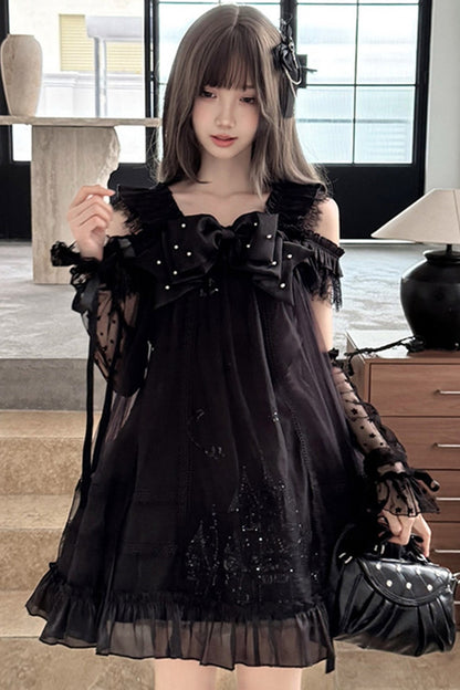 Vestido gótico con lazo de perlas y tirantes cruzados