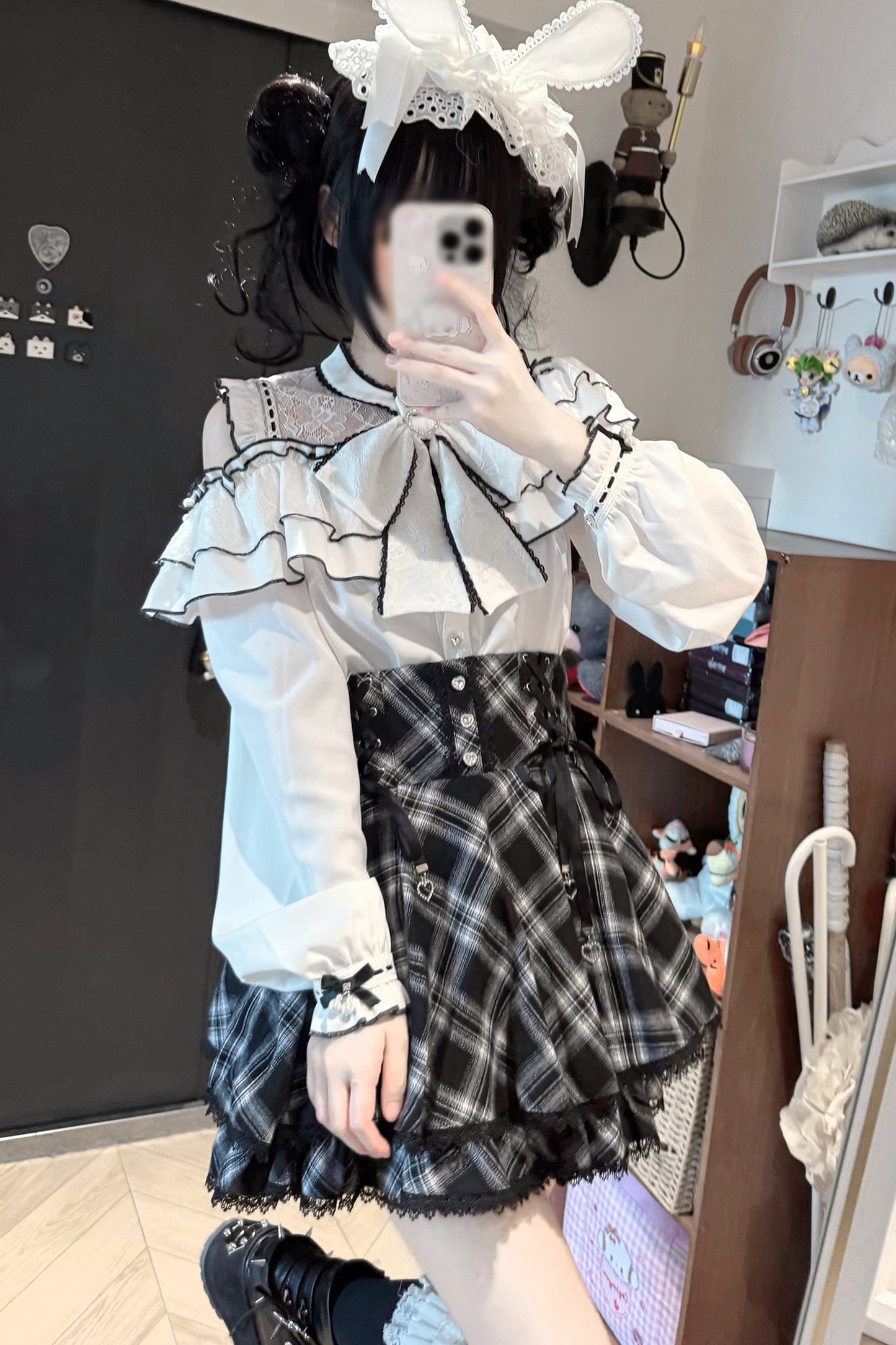 Long-Sleeved Lace Plaid Half Skirt and Top Set-Up