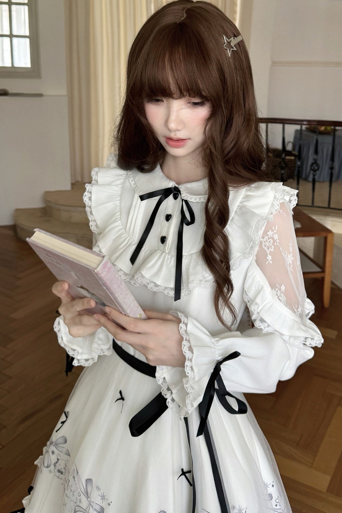 긴소매 토끼 프린트 피터팬 칼라 원피스