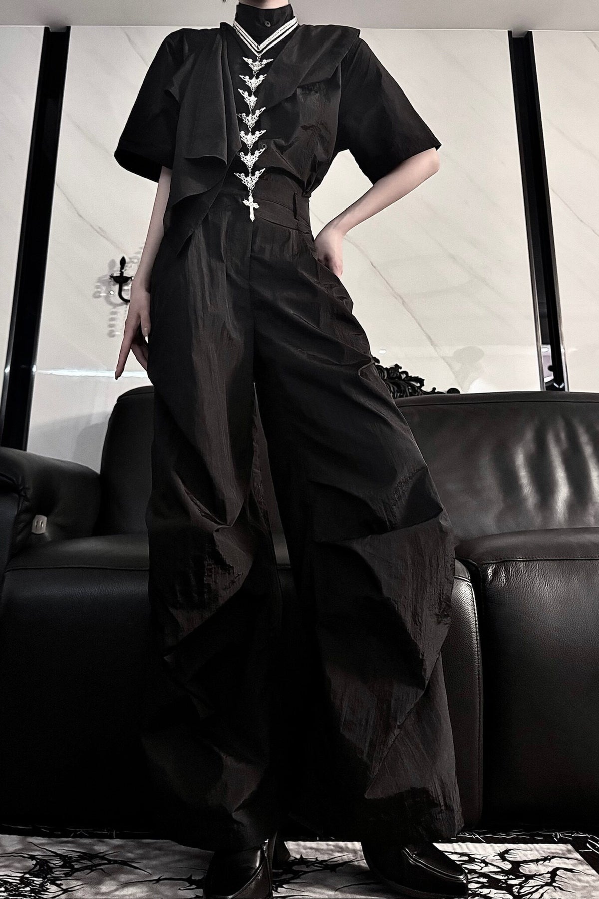 Fifth-Generation Top and Pleated Wide-Leg Pants Set