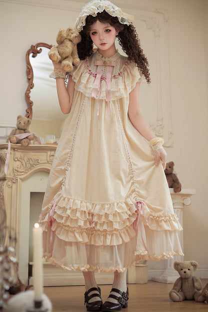 Milchtee-rosa Lolita-Kleid mit Puppen-Rüschen
