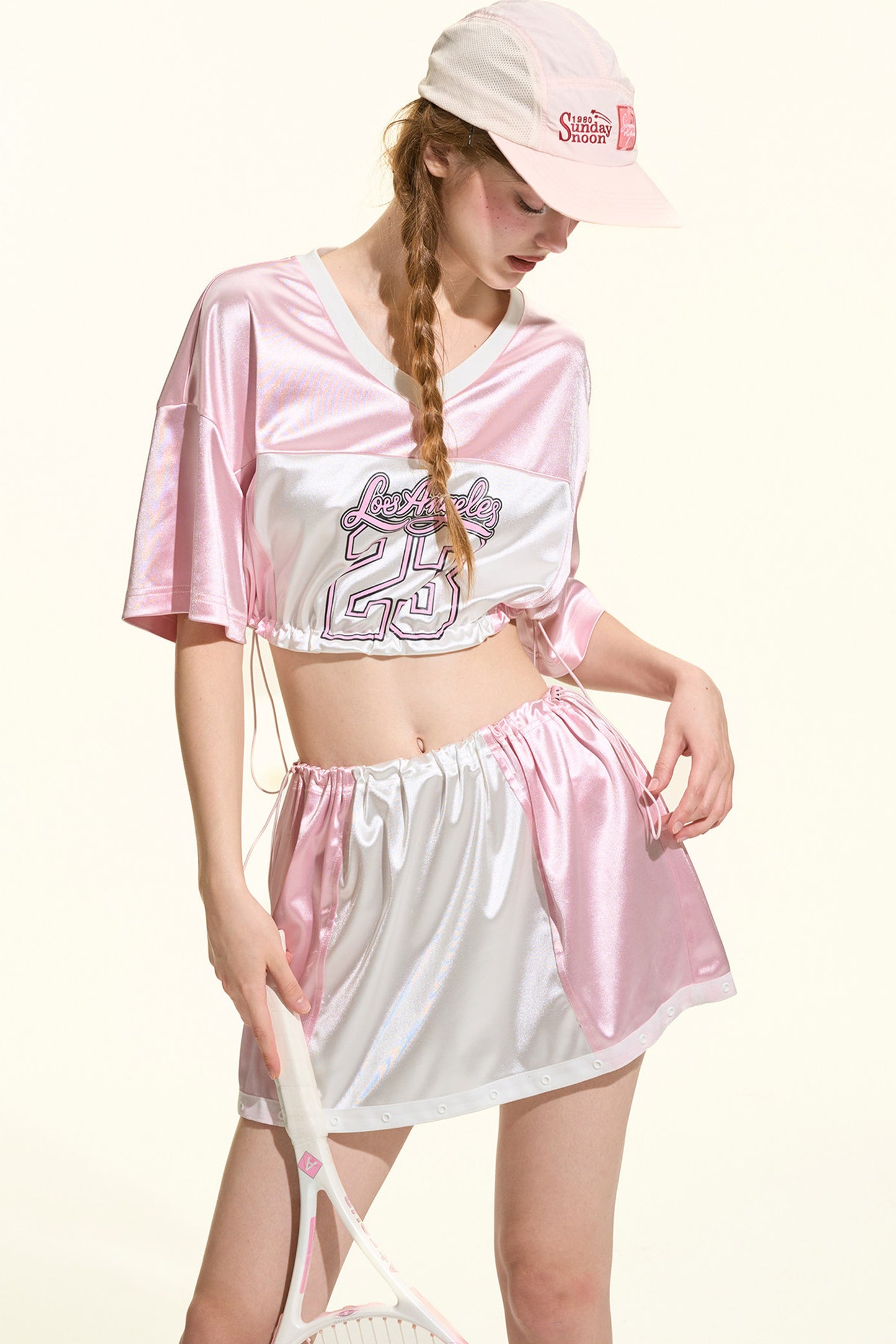 ピンクサテンスポーツTシャツ