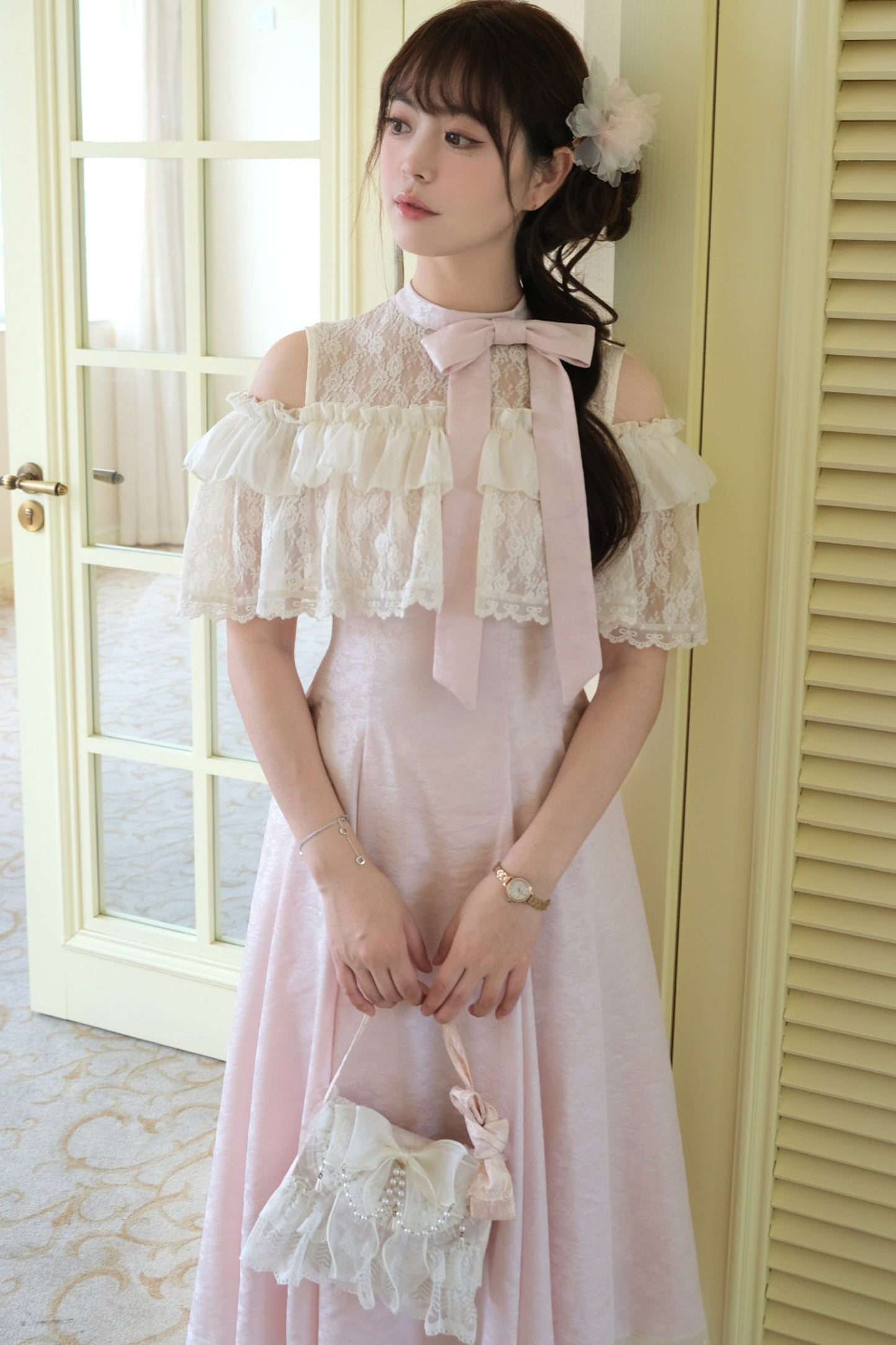 レースフリル清楚系ピンクロングワンピース