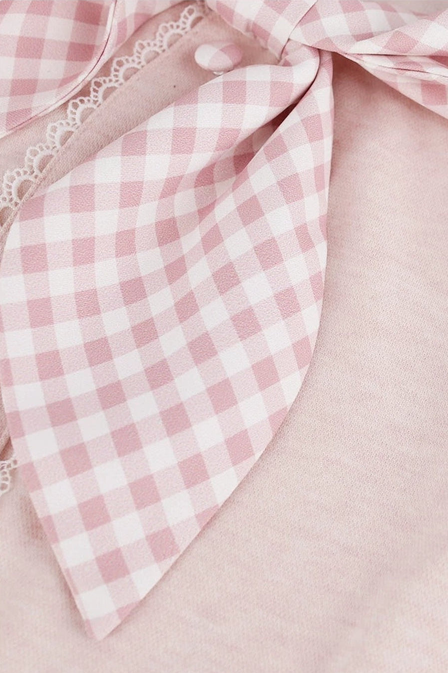 Top rosa femminile + gonna a balze a quadri