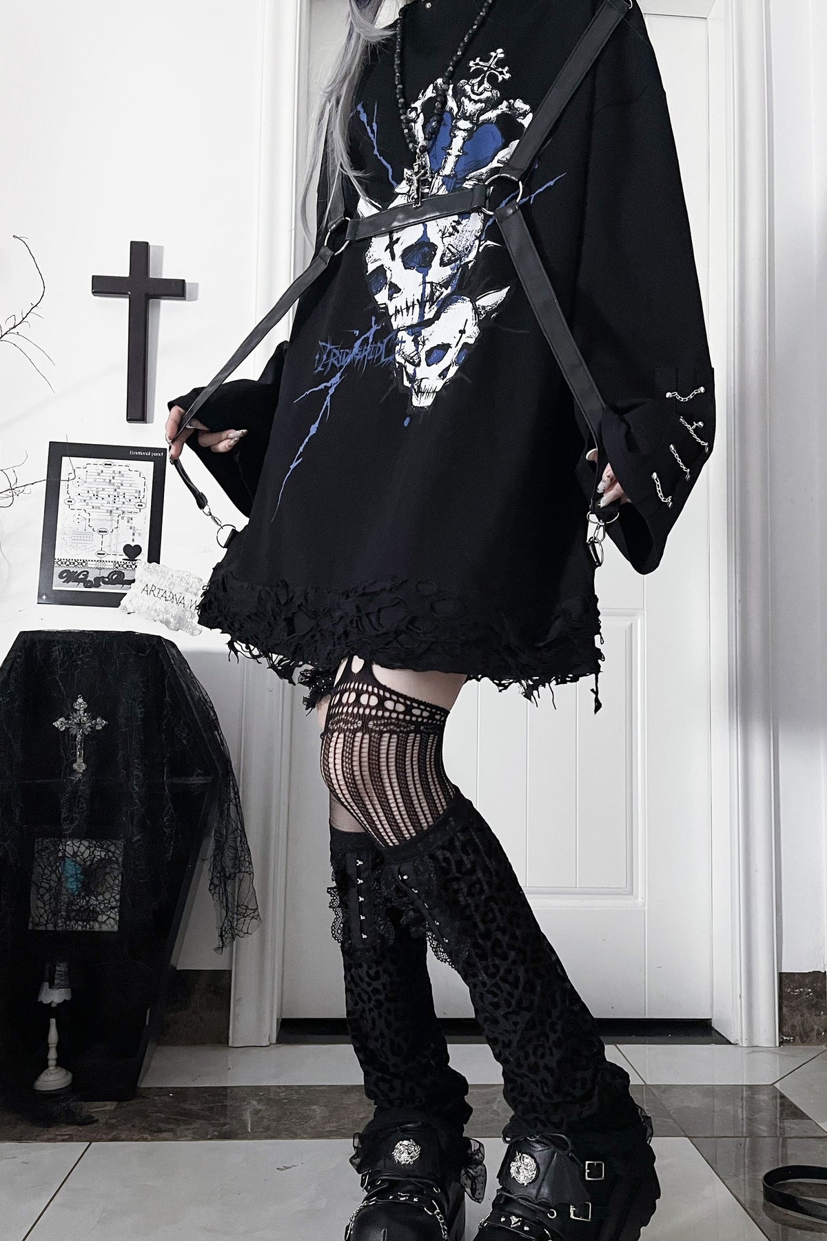 Belt Spliced Subculture Print Long-Sleeve T-Shirt