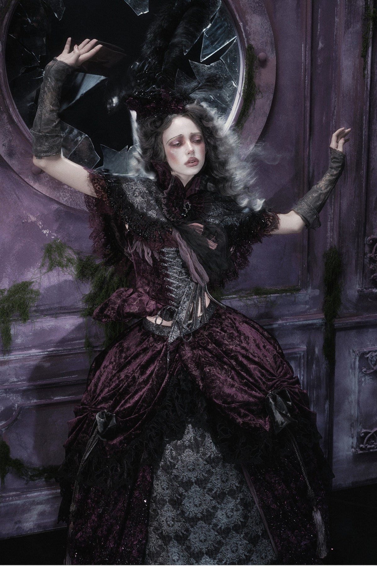 Dunkler viktorianischer Gothic-Umhang