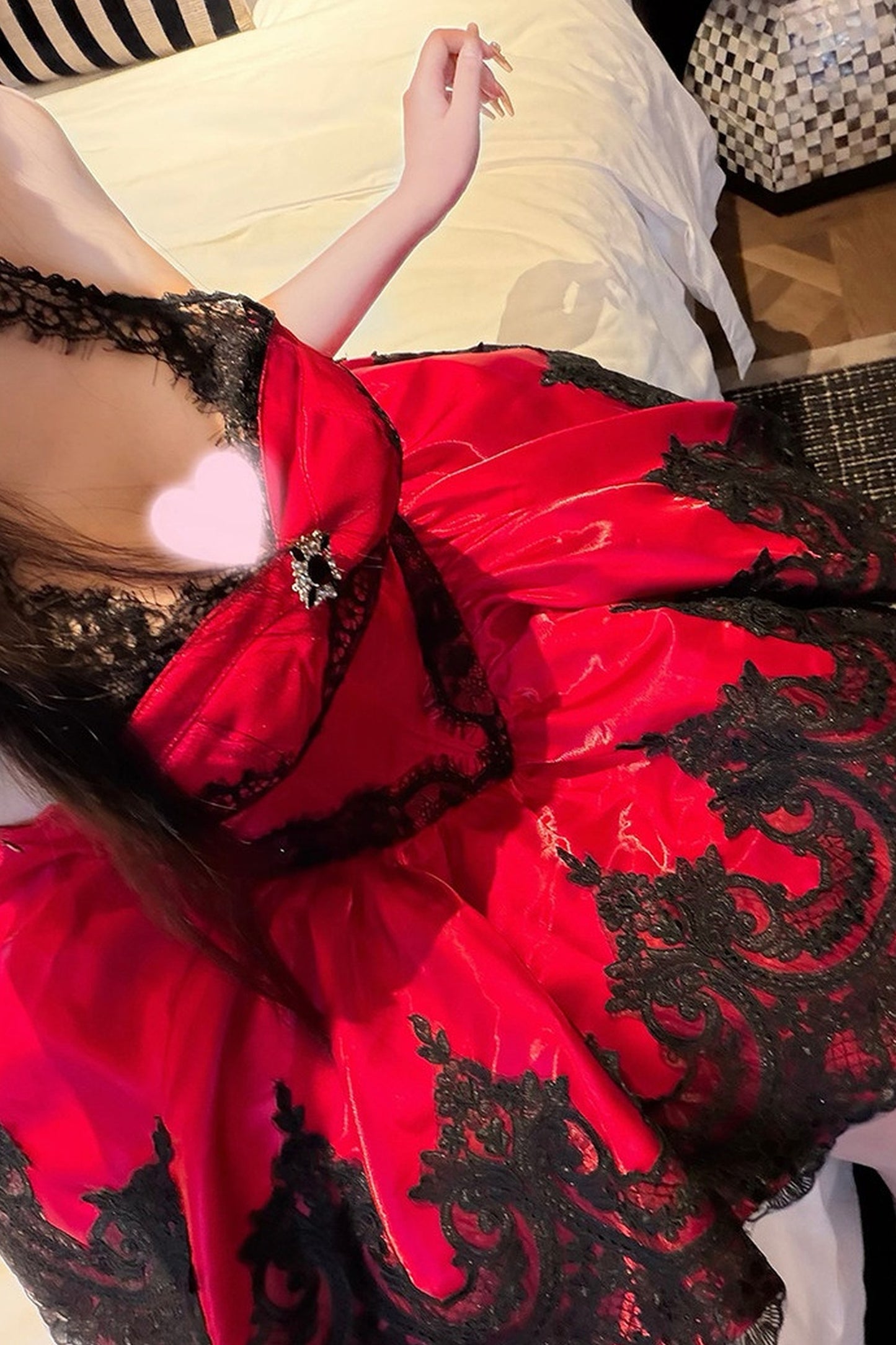 レッドバレエスタイルミニドレス