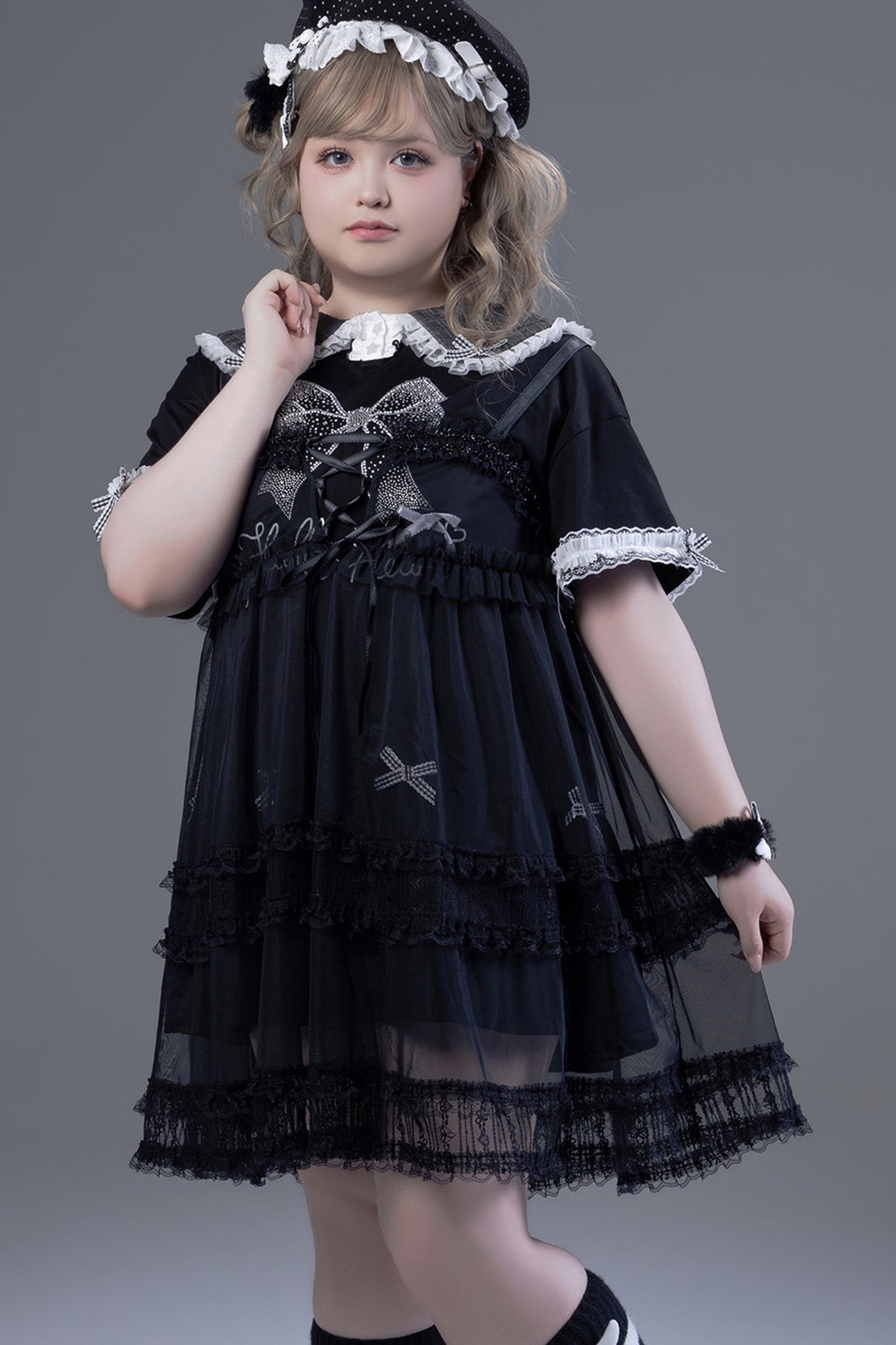 Dolly-Rüschenkleid eines schlafenden Engels
