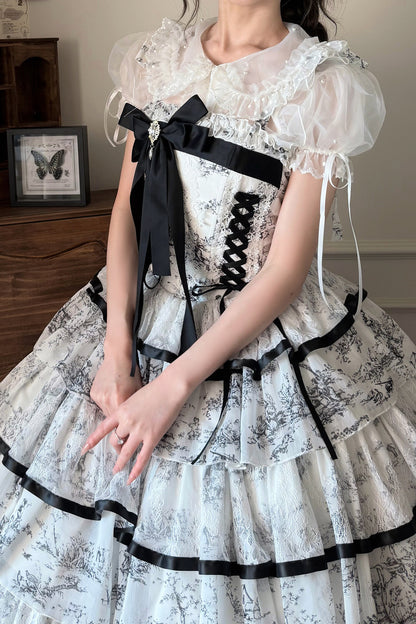 Lolita-Kleid mit Tuschewaschung und Fischgrätenmuster