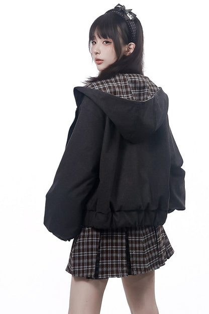 Conjunto de chaqueta reversible de cuadros con camisa y falda