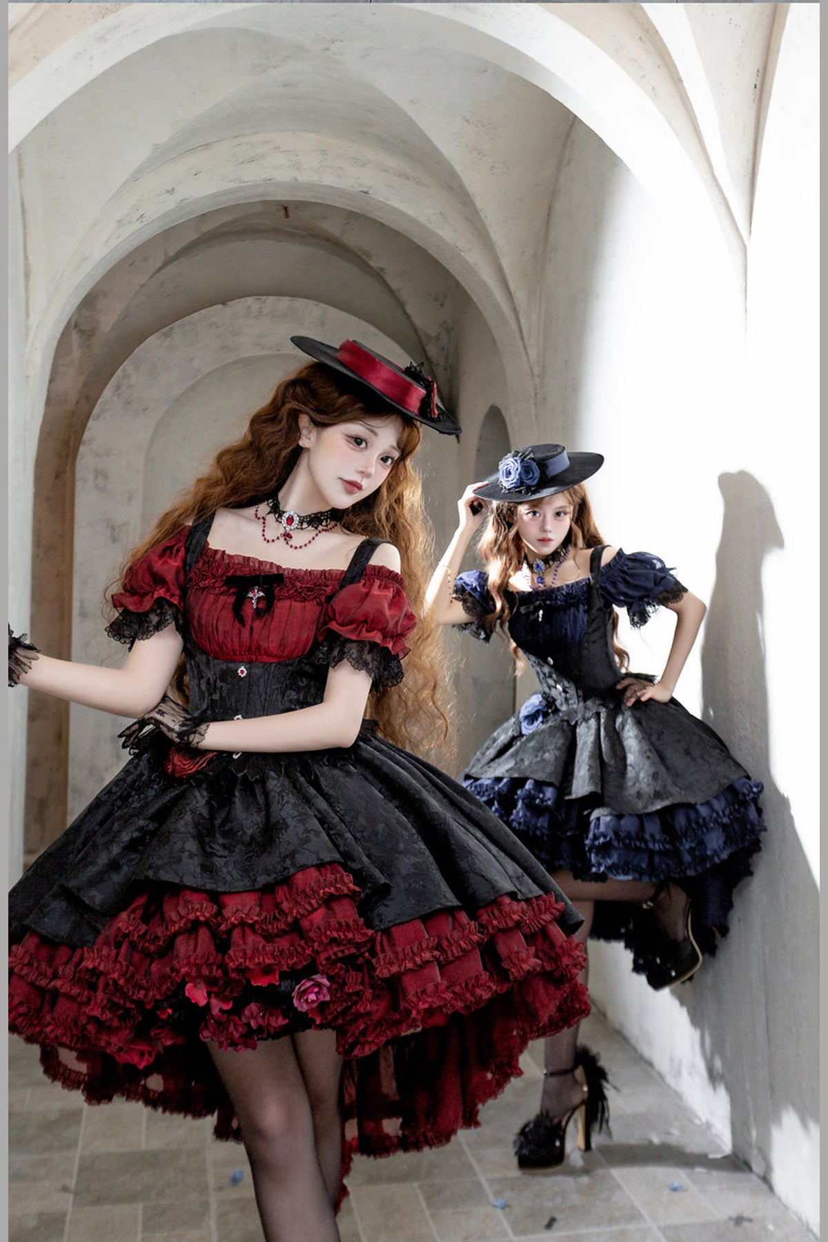 Mini-robe gothique élégante à roses
