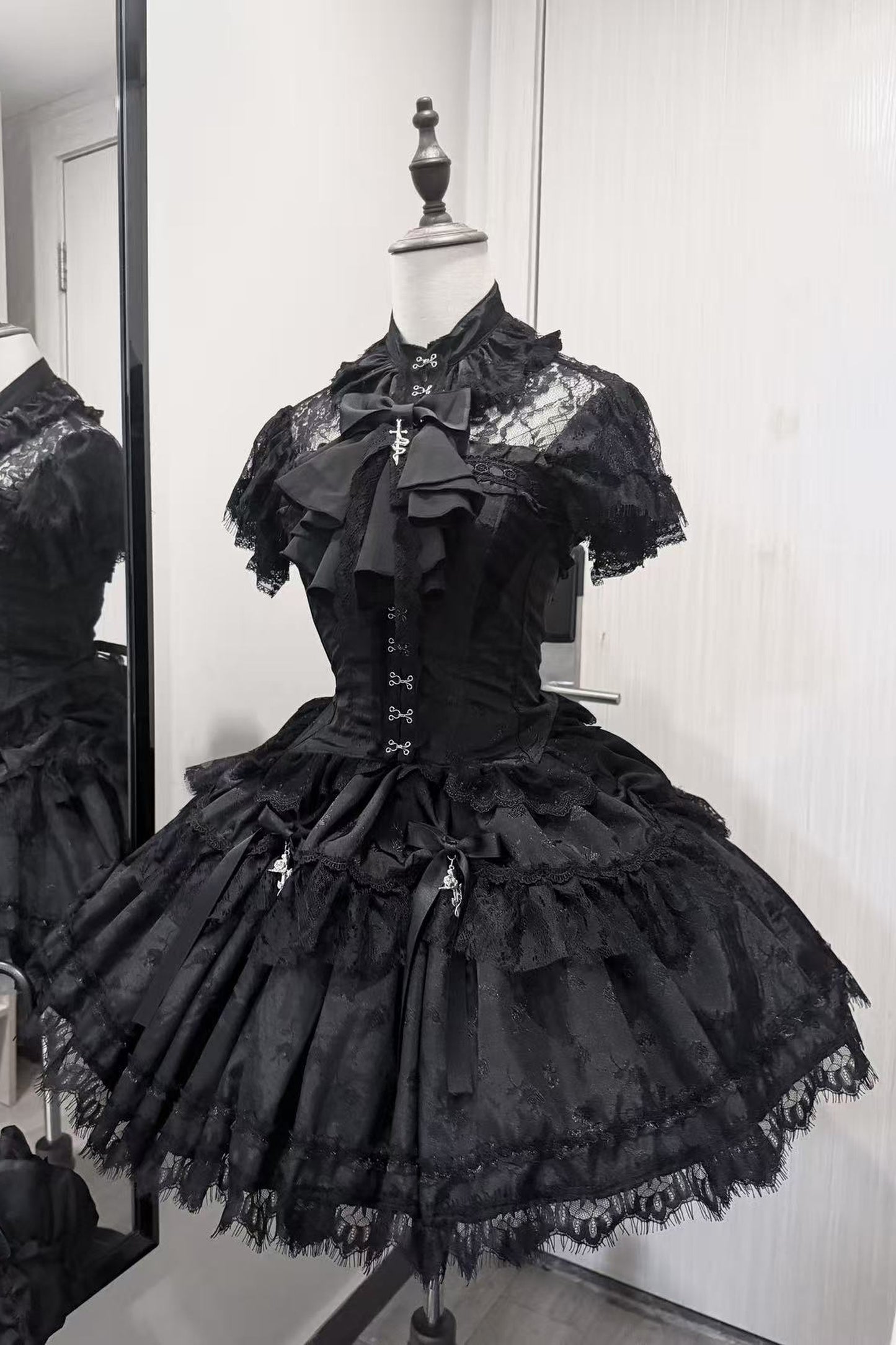 Silver Moon Thorn Halter Gothic Lolita Set