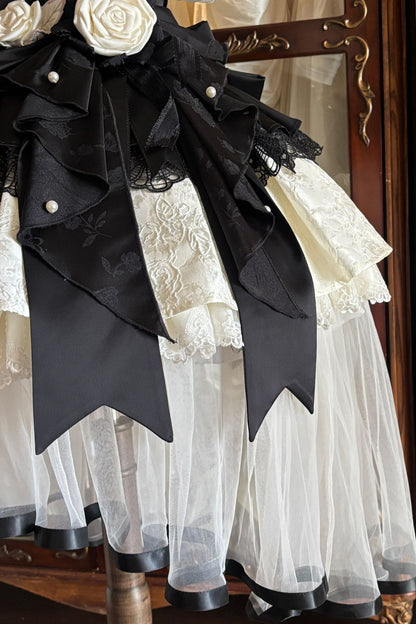 Prinzessinnen-Lolita-Kleid mit Perlen und Rosen