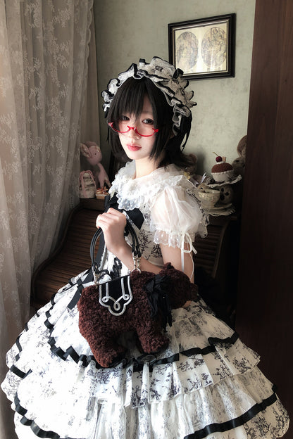 Lolita-Kleid mit Tuschewaschung und Fischgrätenmuster