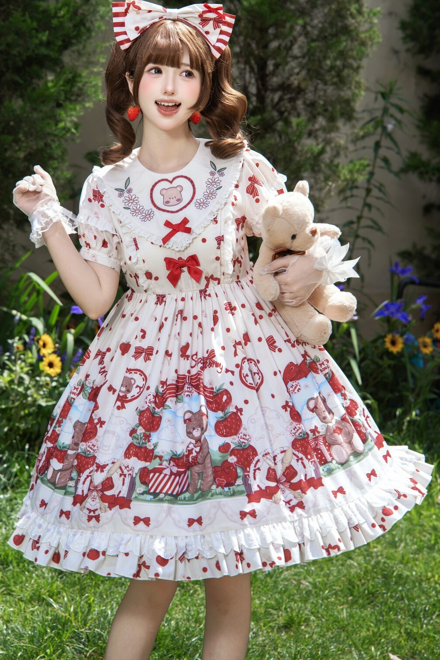 Strawberry Gift Box Lolita Print Suspender Dress Set-Up