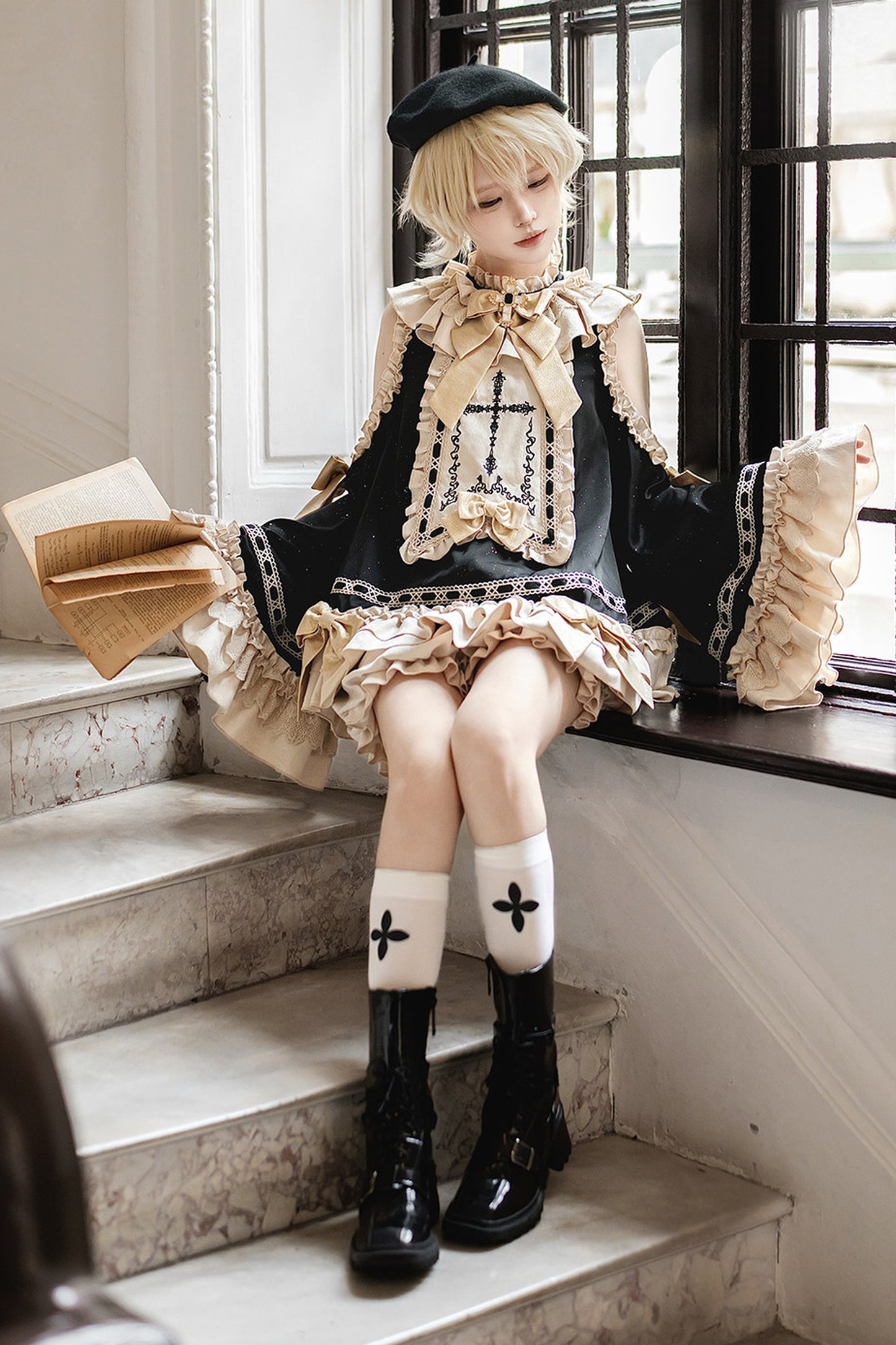 Antique Gothic Prince Lolita