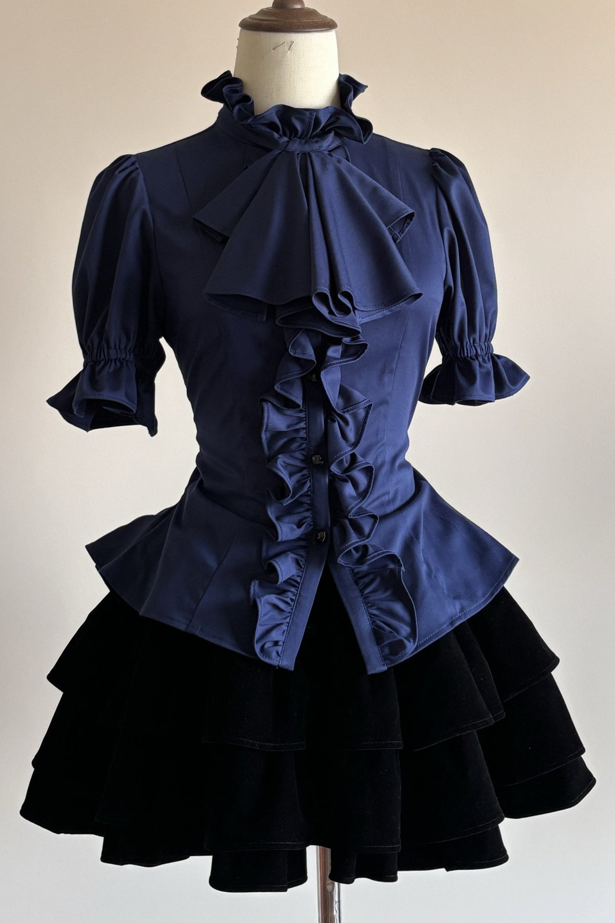 Gothic Waist-Cinching Short Sleeve Blouse