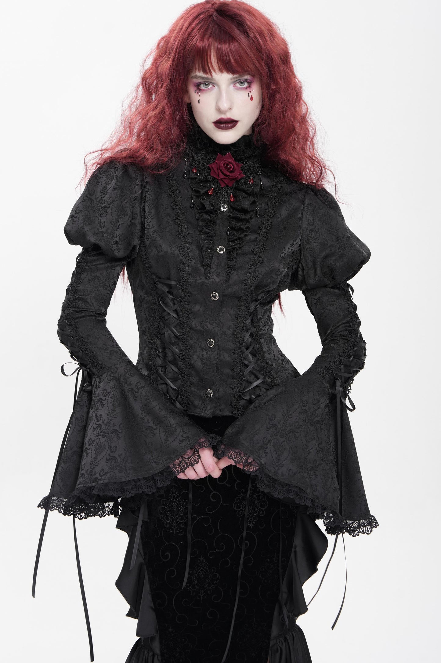 Chemise gothique à laçage et manches princesse