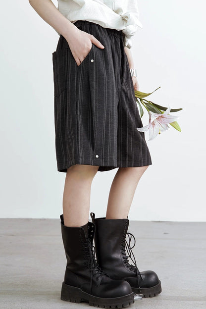 ブラックストライプワイドレッグパンツ