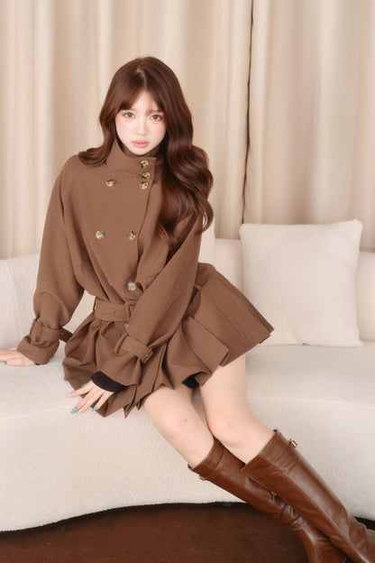 Giacca trench con cintura e orlo plissettato