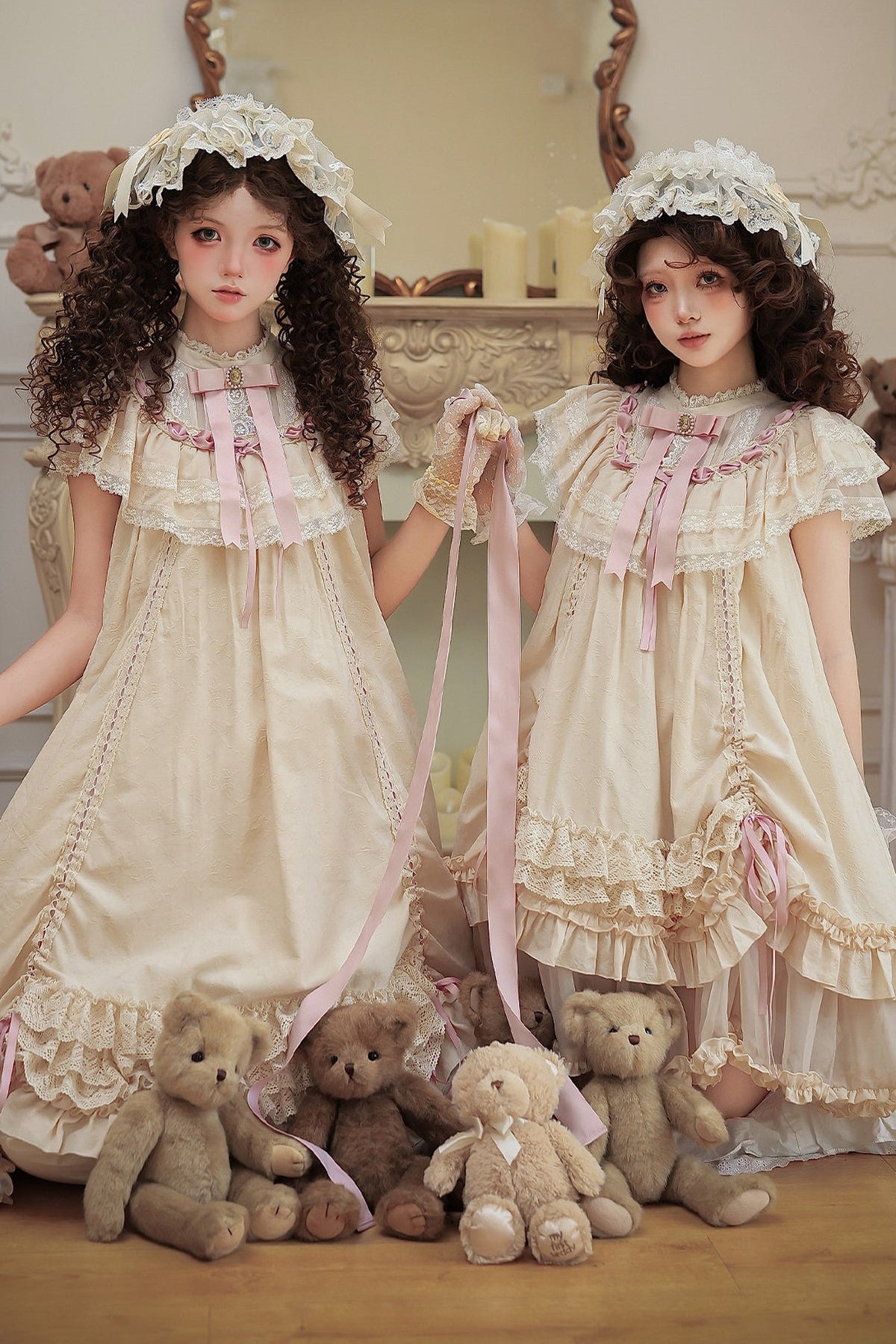 Milchtee-rosa Lolita-Kleid mit Puppen-Rüschen