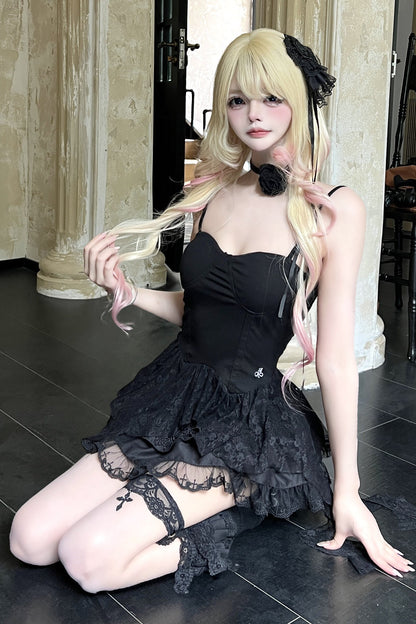 Schwarzes Spitzen-Tube-Top-Kleid mit freiem Rücken und Bindeband