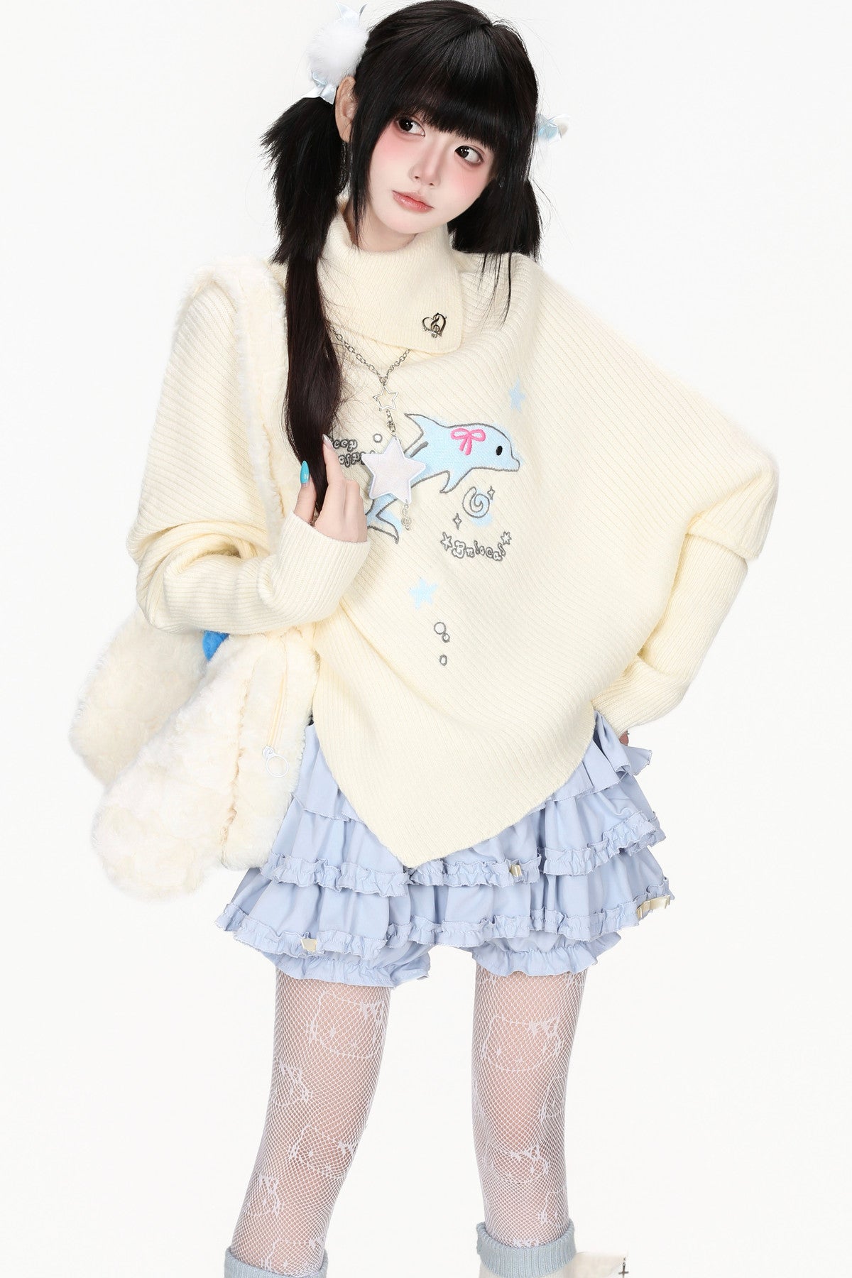 Pullover mit hohem Kragen und asymmetrischem Cape