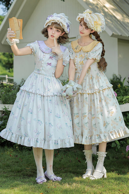 Kleid mit pastoralem Blumenprint und Bubikragen