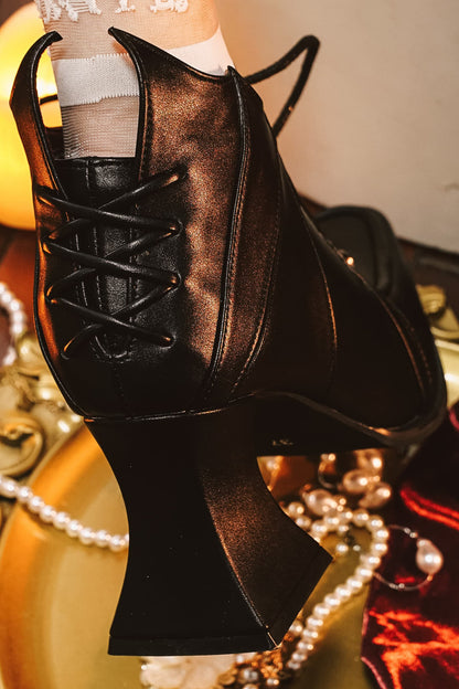 Bottines gothiques vampire à talon verre à vin