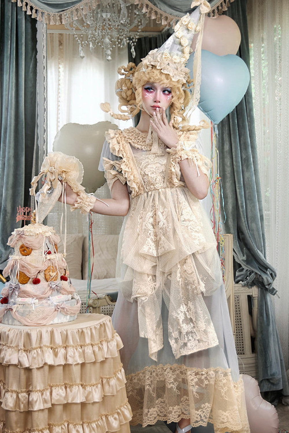Cream Beige Rococo Embroidered Handbag
