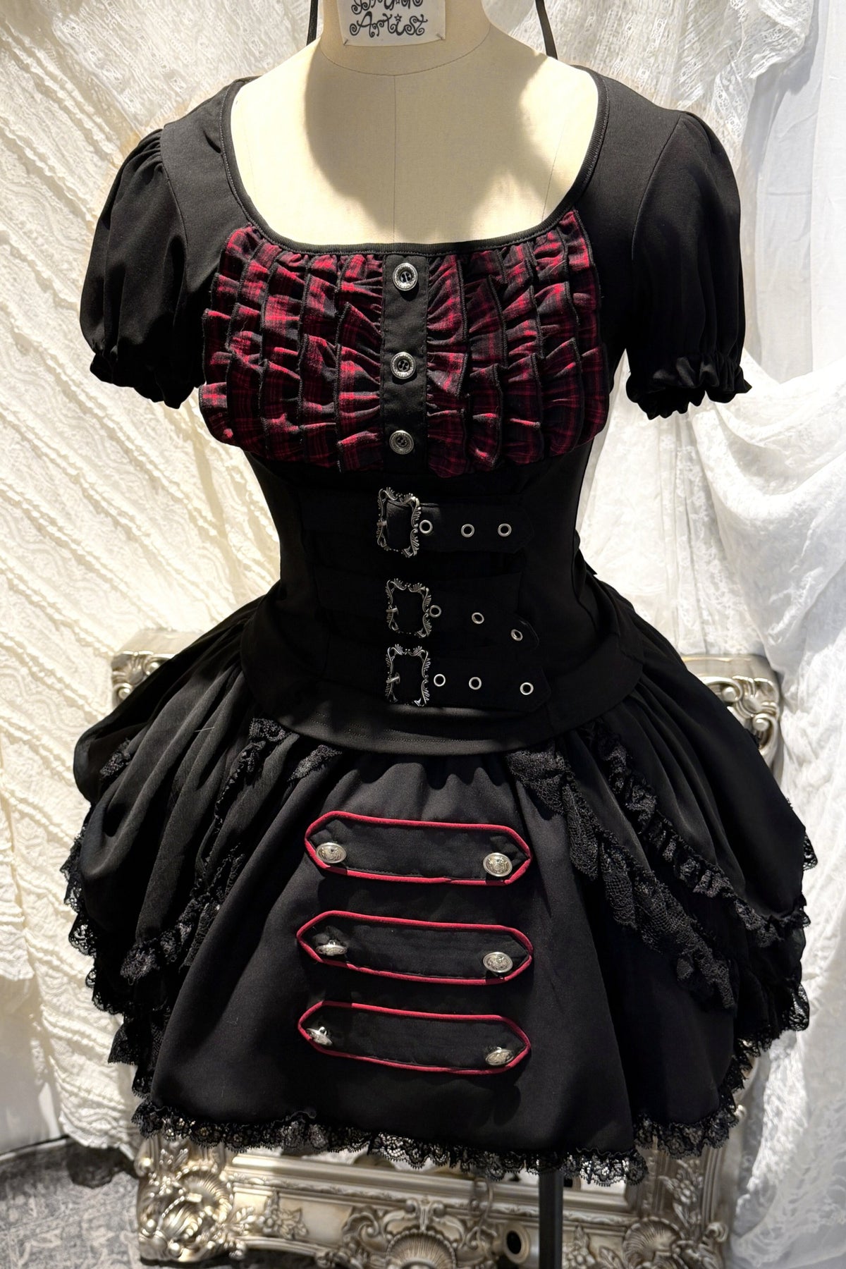Original from Jiuyu Market: Black and Red Plaid Puff-Sleeve Knit Top with Military-Style Mesh Cake Skirt Set