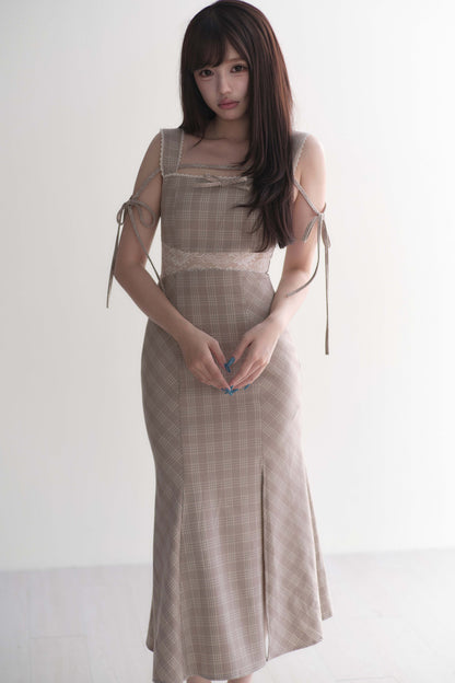 Ärmelloses Kleid im Ryousangata-Stil mit Schnürung
