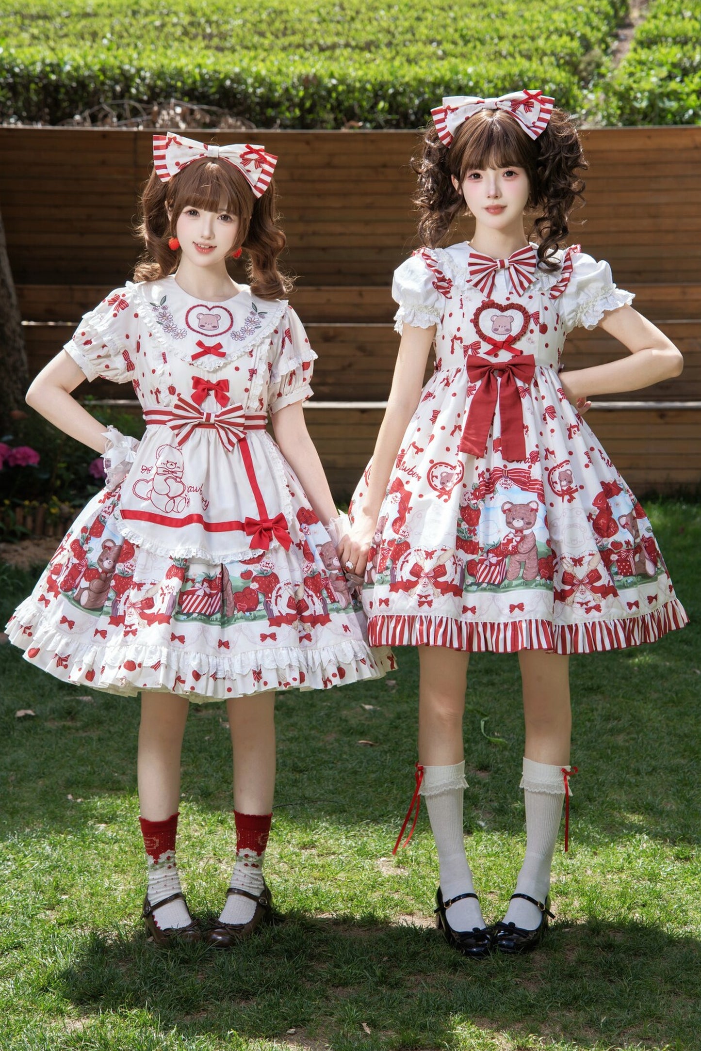 Strawberry Gift Box Lolita Print Suspender Dress Set-Up