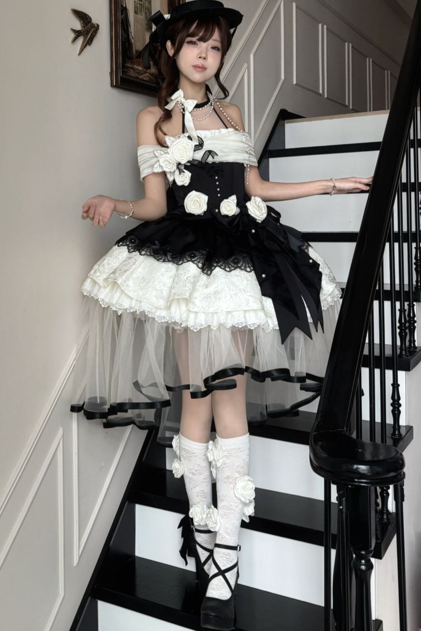 Prinzessinnen-Lolita-Kleid mit Perlen und Rosen
