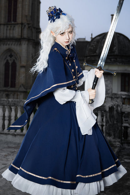 Royal Academy ensemble robe longue et cape