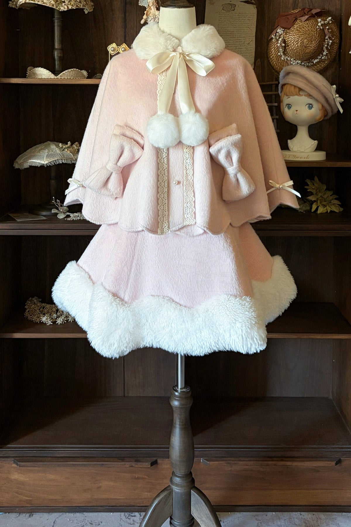 Fluffy Bow Cape and Skirt Set-Up