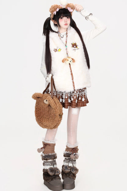 Completo con gilet in pile con orecchie da orso e gonna