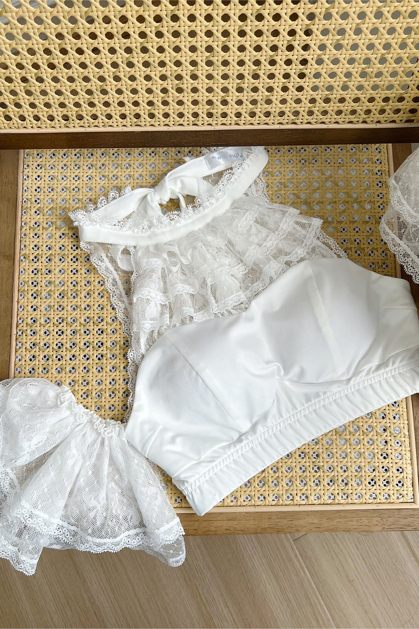 2WAYフリルスリーブカップ付きトップス