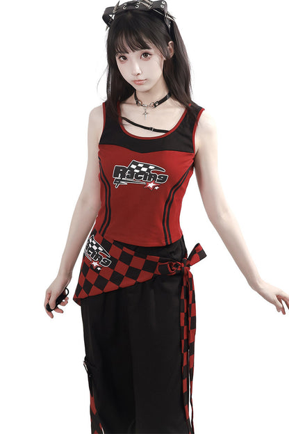 Rote und schwarze Motorradjacke und -hose im Set