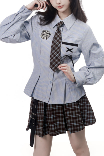Conjunto de chaqueta reversible de cuadros con camisa y falda