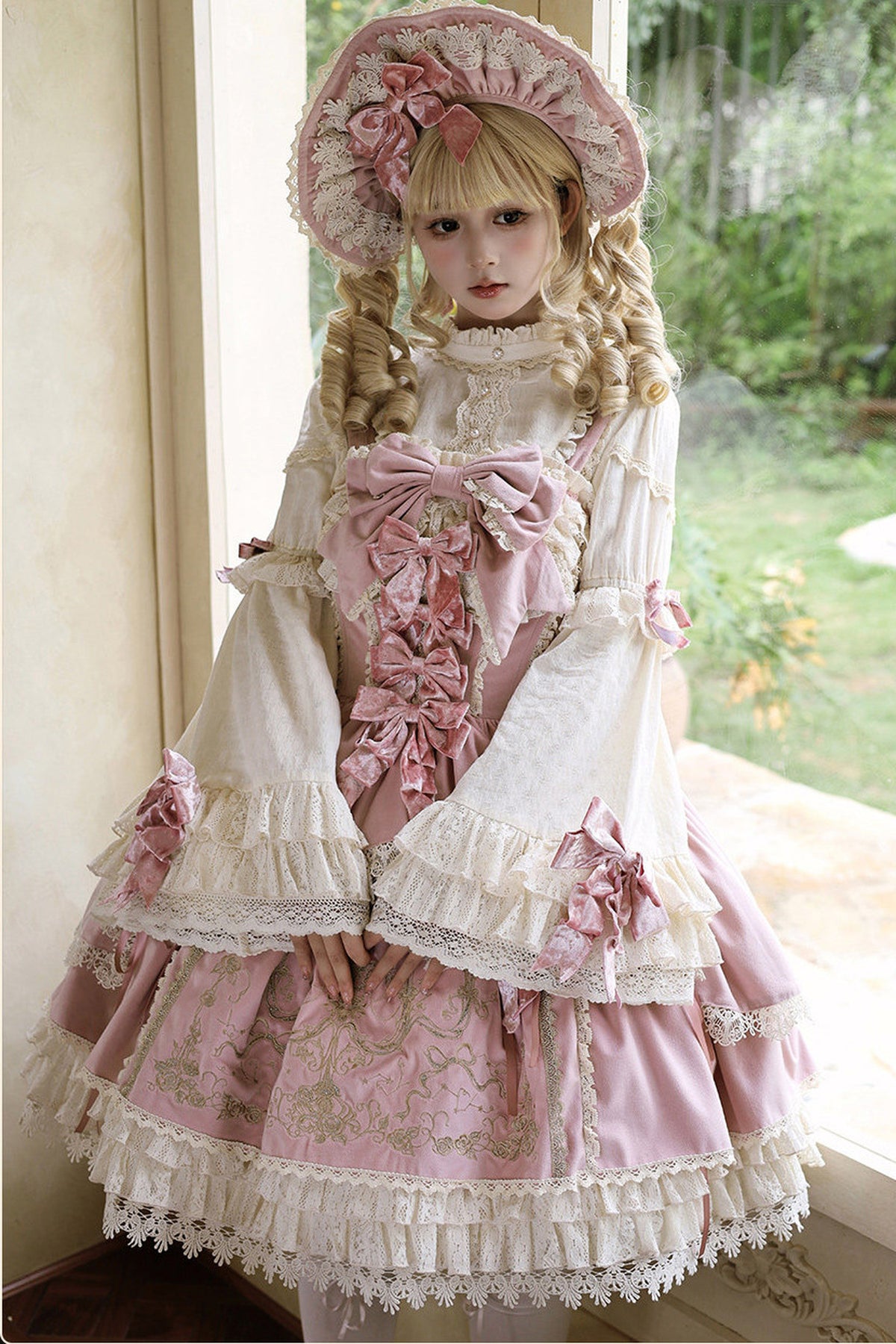 Completo da abito Lolita Thorn Rose