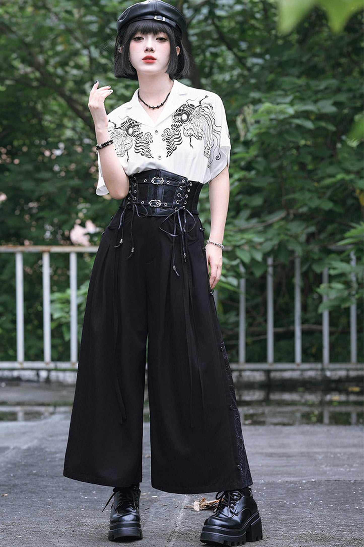 Asymmetrische weite Ghost-Hose