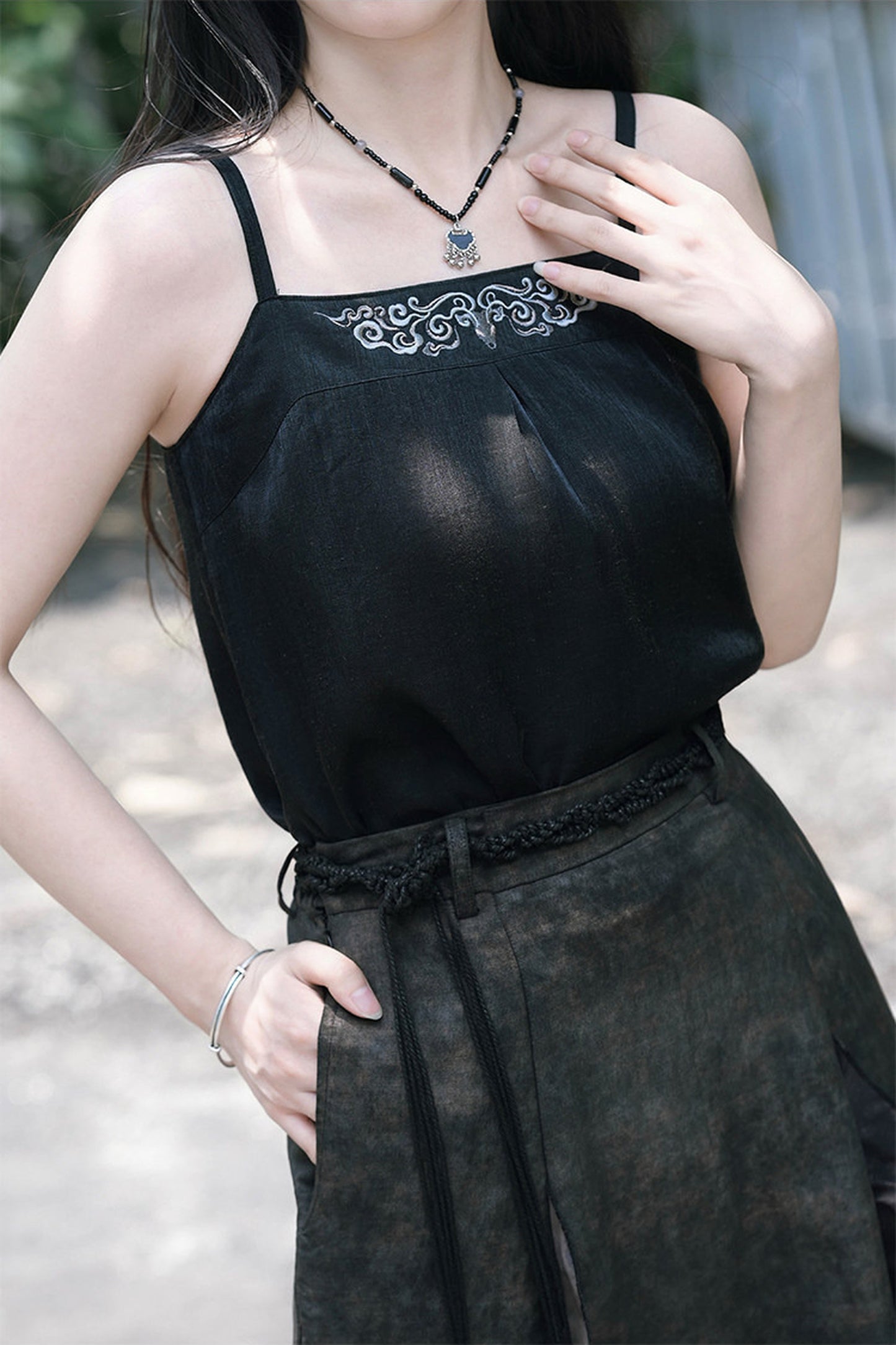 China-Inner-Camisole mit Hirschstickerei